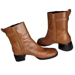 Vintage Westies square toe brown leather boots